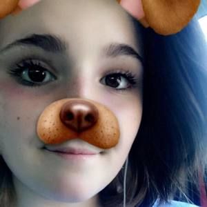 Meet your Posher, Daniela